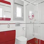 Landsted Adan Con Piscina Majestuosa