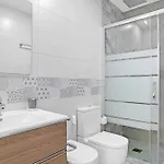 Landsted Adan Con Piscina Majestuosa *